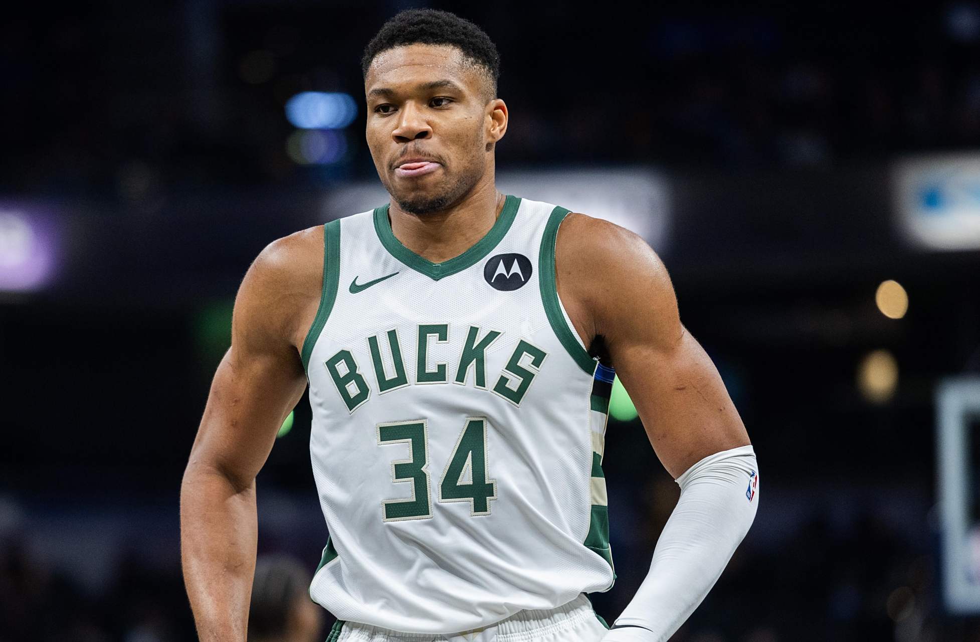 NBA常规赛赛程吃紧；密尔沃基雄鹿赛前造点机会；球迷炸锅；球队文化再被提及的简单介绍