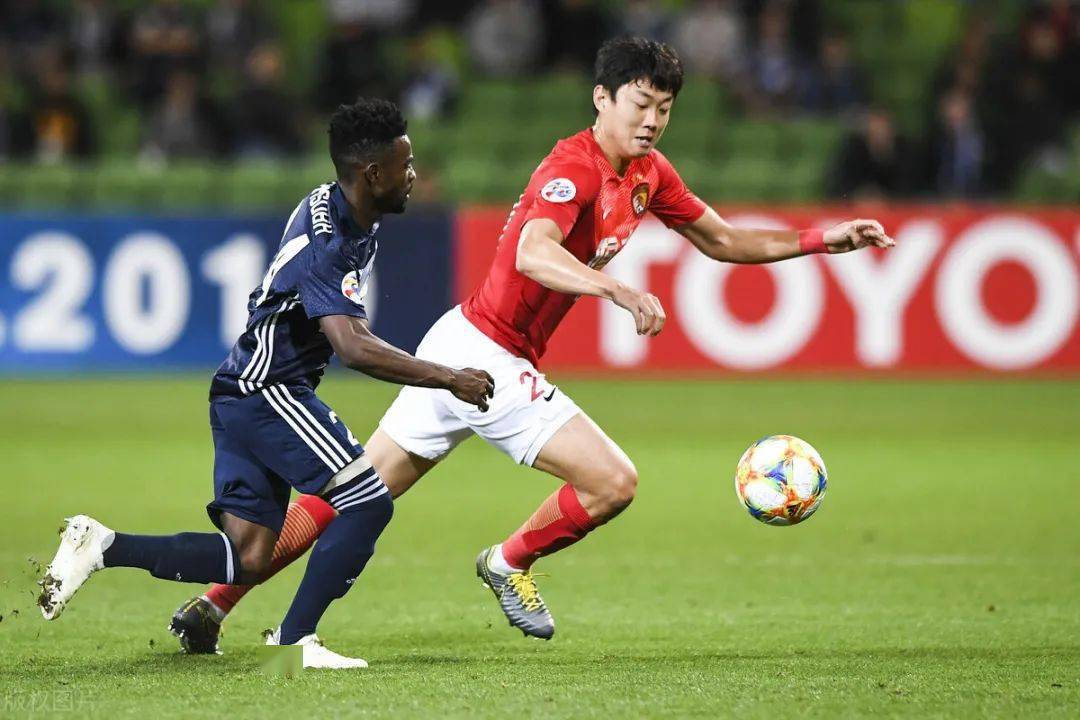 加时末段多特蒙德更衣室发声——亚冠节点到来，球迷炸锅，临场指挥获称赞